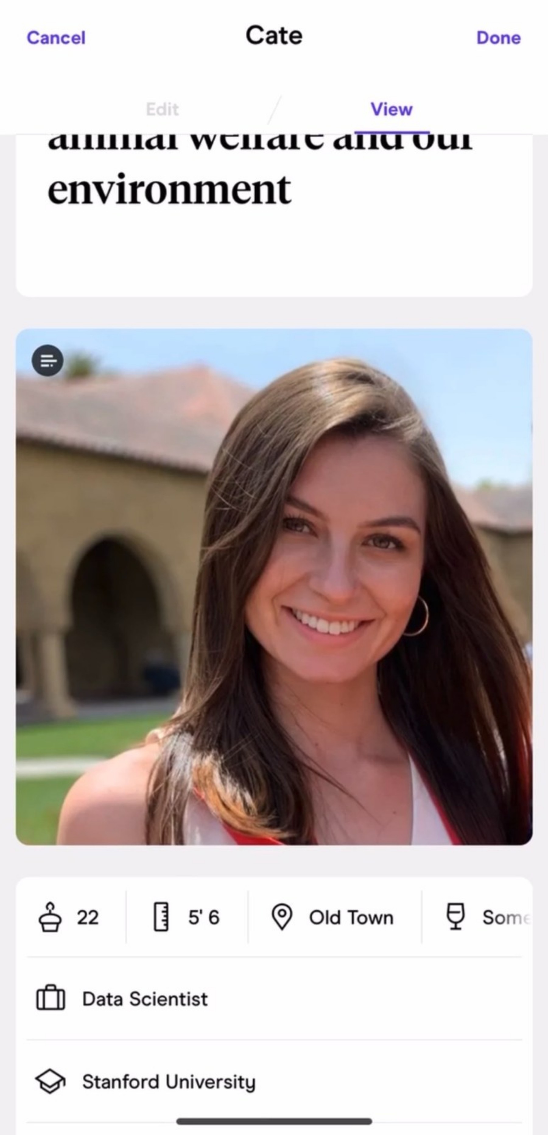 Cate’s original Hinge profile screenshot
